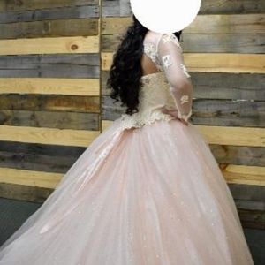 Color Champagne size 8